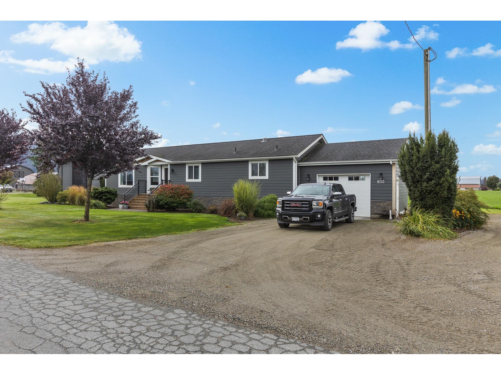 8713 HOWELL ROAD, Mission real estate listing R2929805