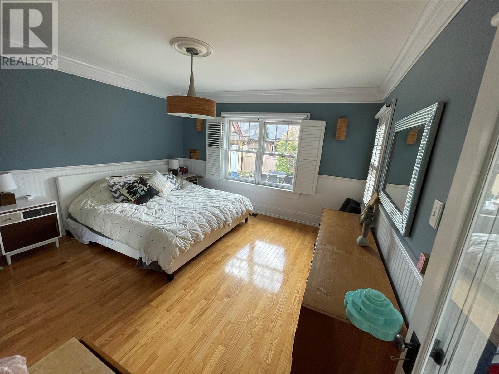  1912 Abbott Street, Kelowna