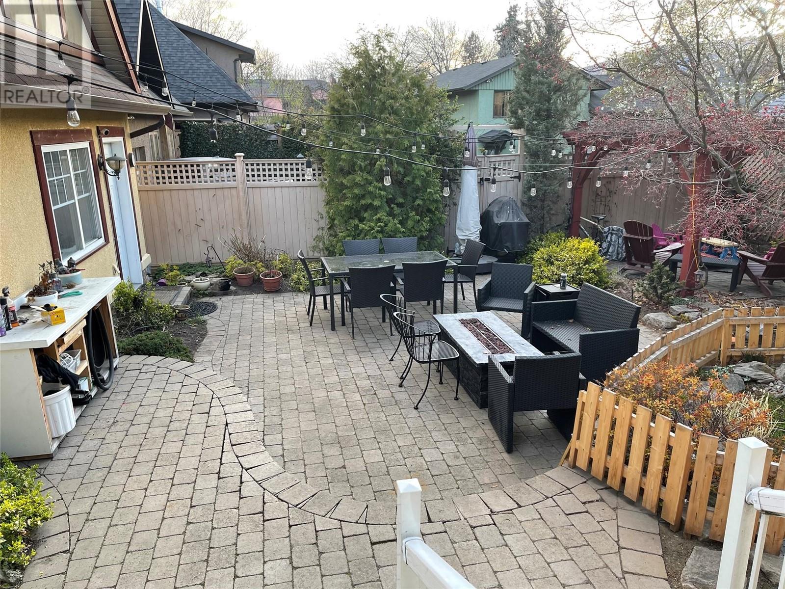  1912 Abbott Street, Kelowna