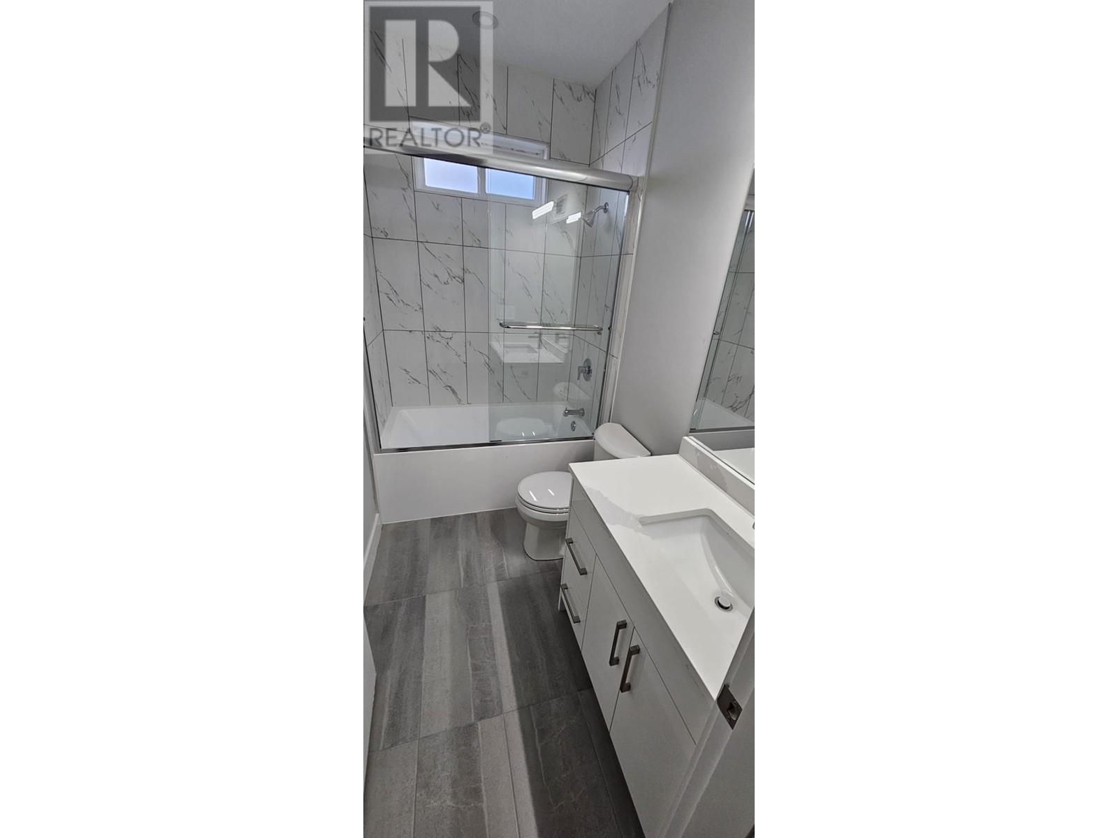 104 125 Calgary Avenue, Penticton