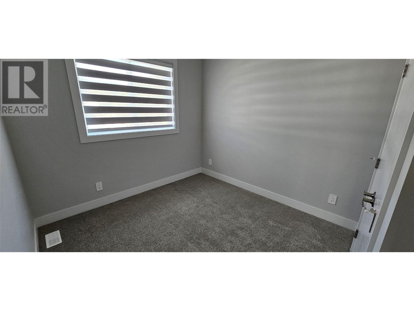 104 125 Calgary Avenue, Penticton