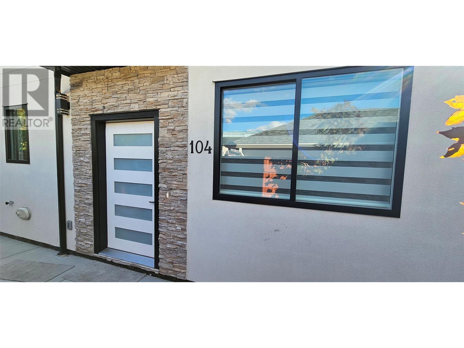 104 125 Calgary Avenue, Penticton