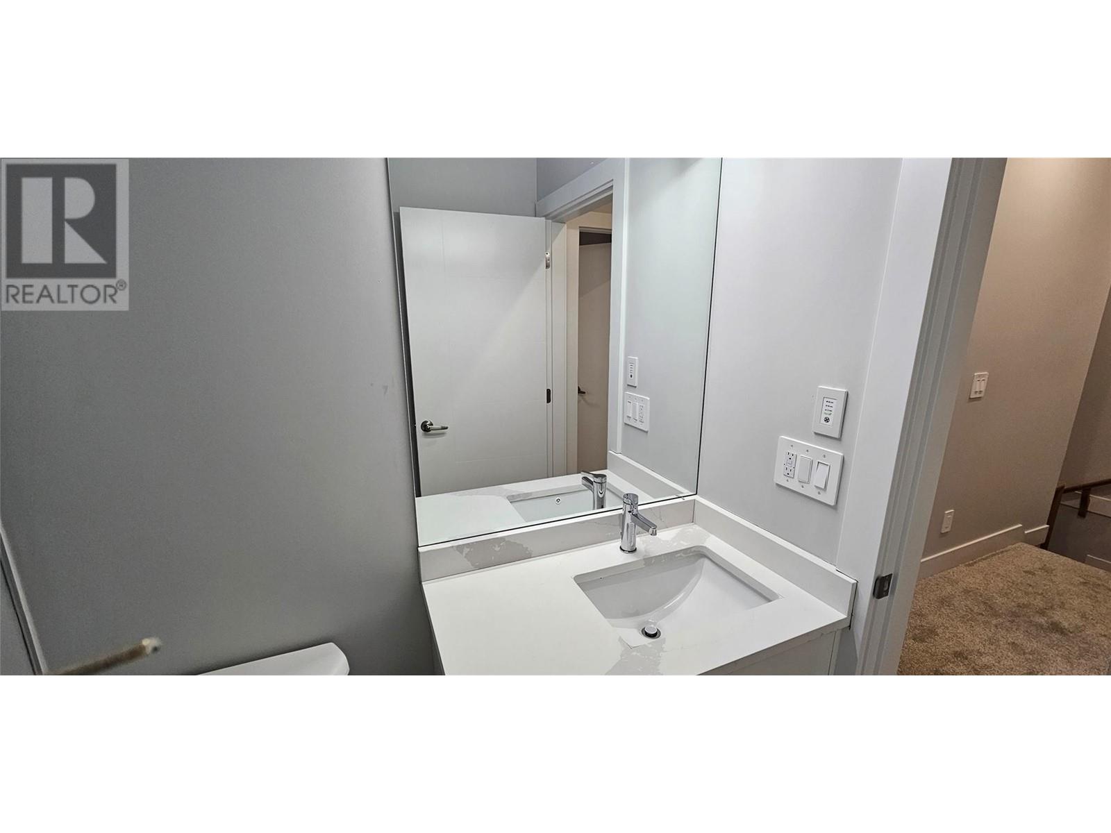 #103 125 CALGARY AVENUE - Image 15