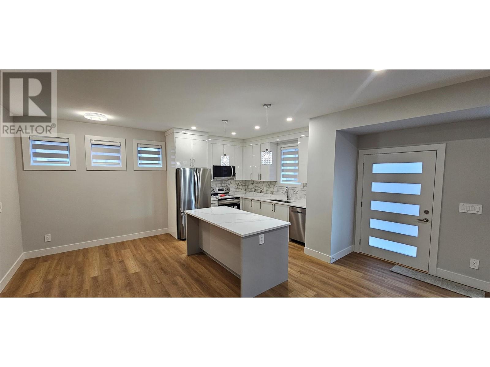 #103 125 CALGARY AVENUE - Image 6