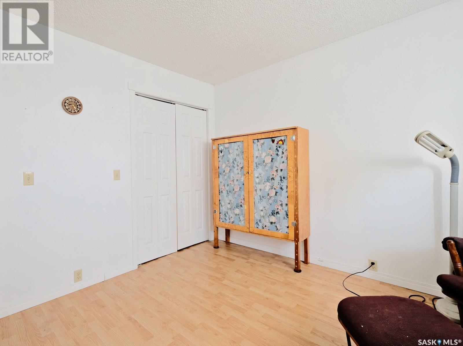 Photo 26 of 407 Fortune Crescent, Rosetown SK