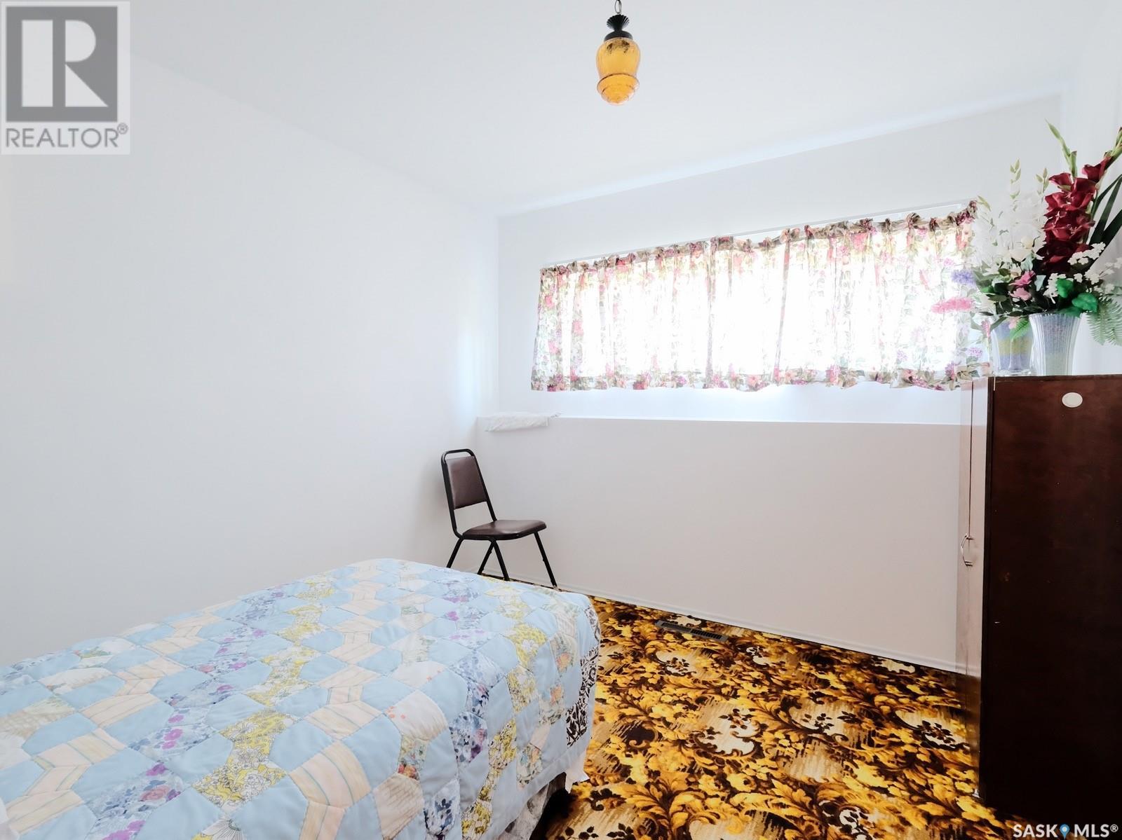 Photo 36 of 407 Fortune Crescent, Rosetown SK