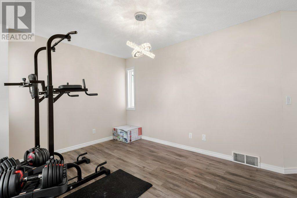 Single Family House for Sale in  Hidden Valley Drive NW Hidden Valley Calgary 