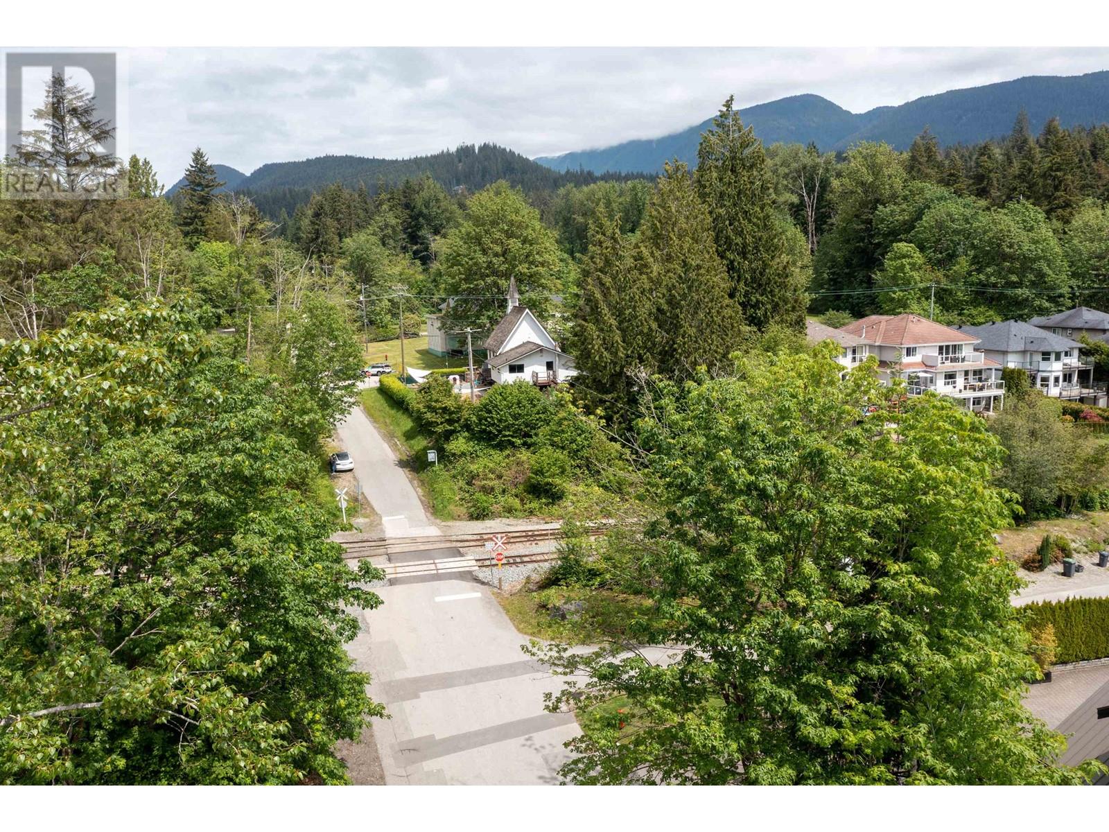 25 FIRST AVENUE, Port Moody real estate listing R2929211