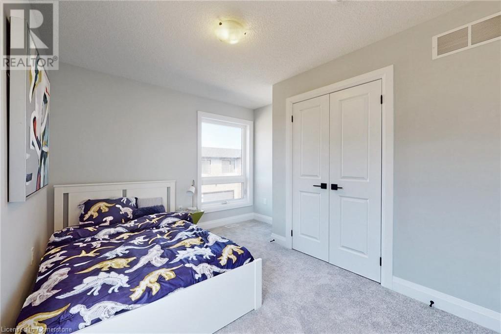 Photo 24 of 39 Wellspring Way, Pelham ON