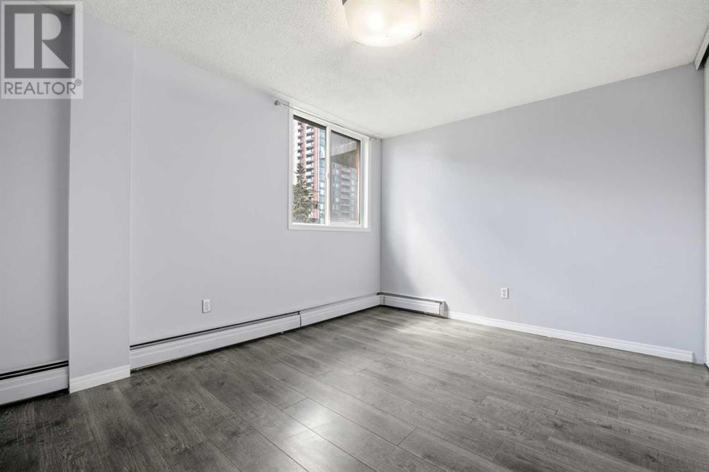 Single Family House High rise for Sale in    Avenue SW Beltline Calgary 