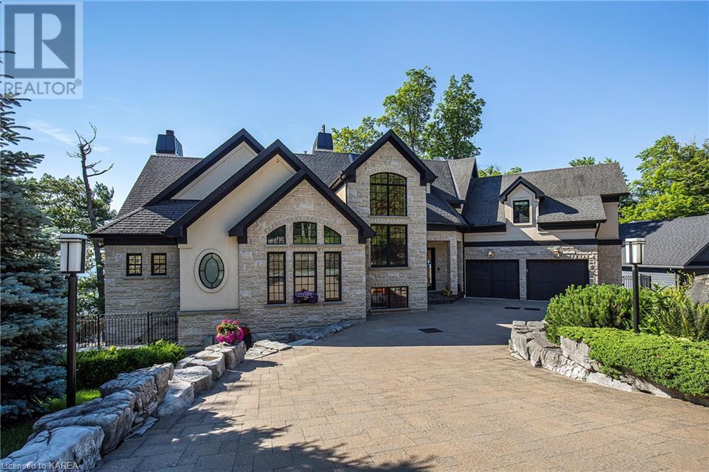 1618 St. Lawrence Avenue, Kingston