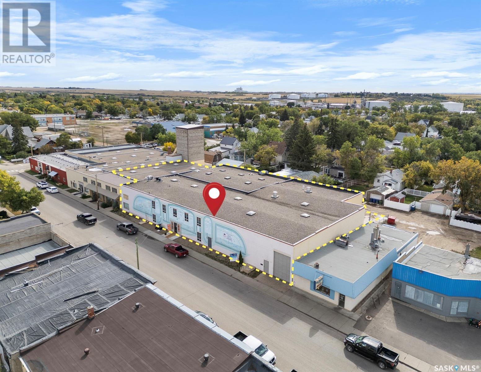 Photo 1 of 461 Athabasca Street, Moose Jaw SK