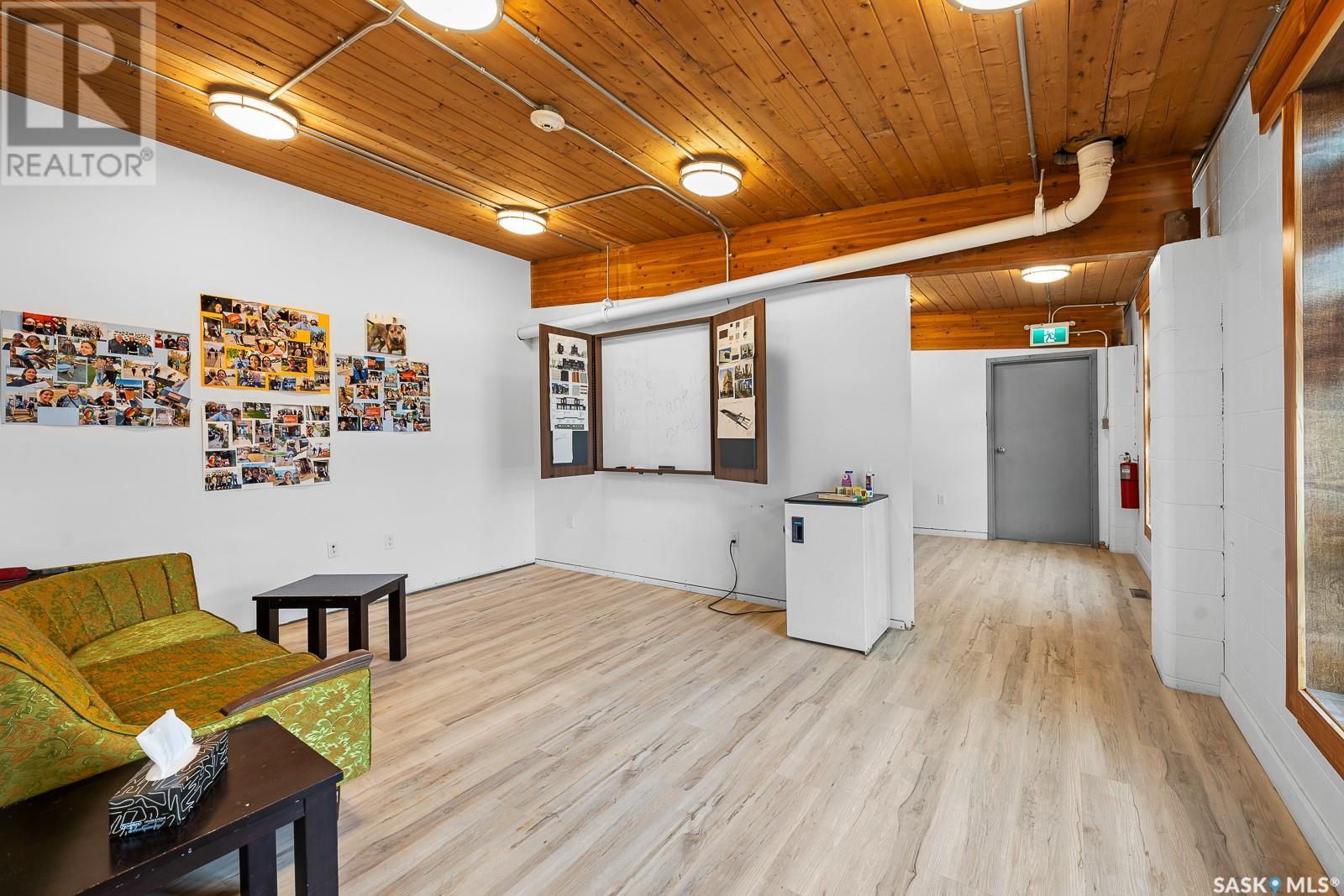 Photo 28 of 461 Athabasca Street, Moose Jaw SK