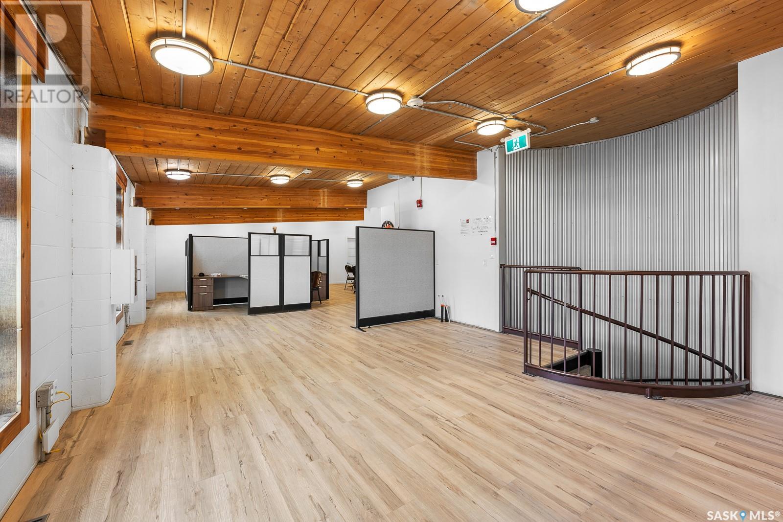 Photo 31 of 461 Athabasca Street, Moose Jaw SK