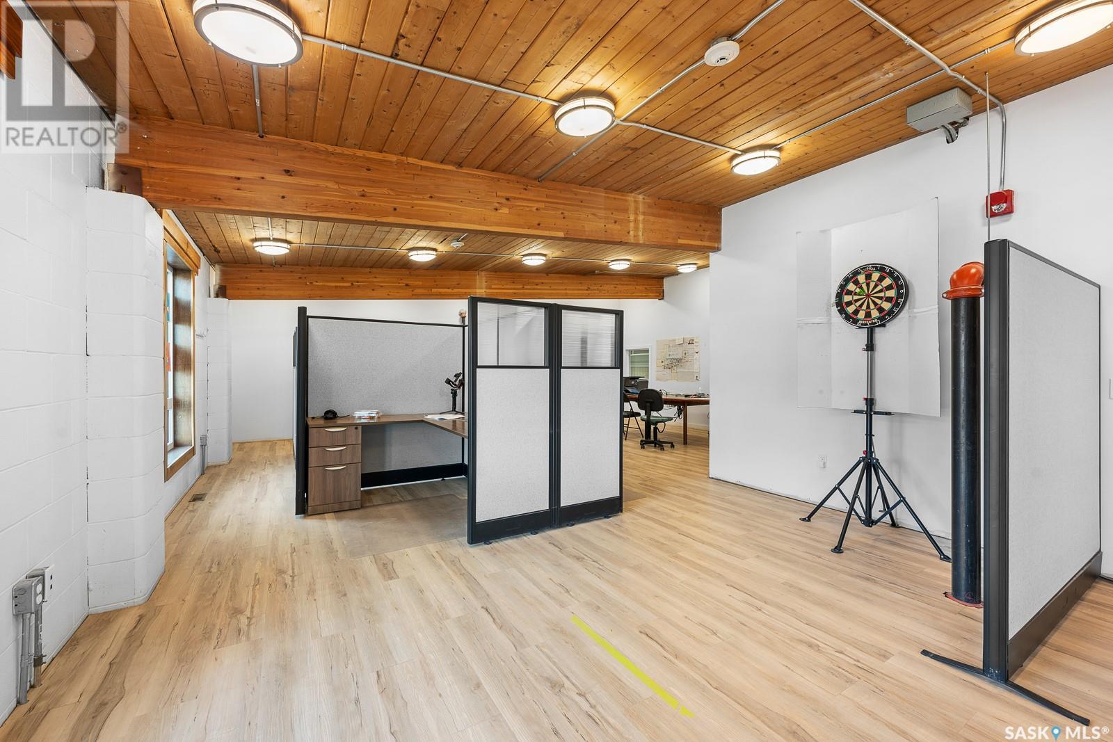 Photo 32 of 461 Athabasca Street, Moose Jaw SK