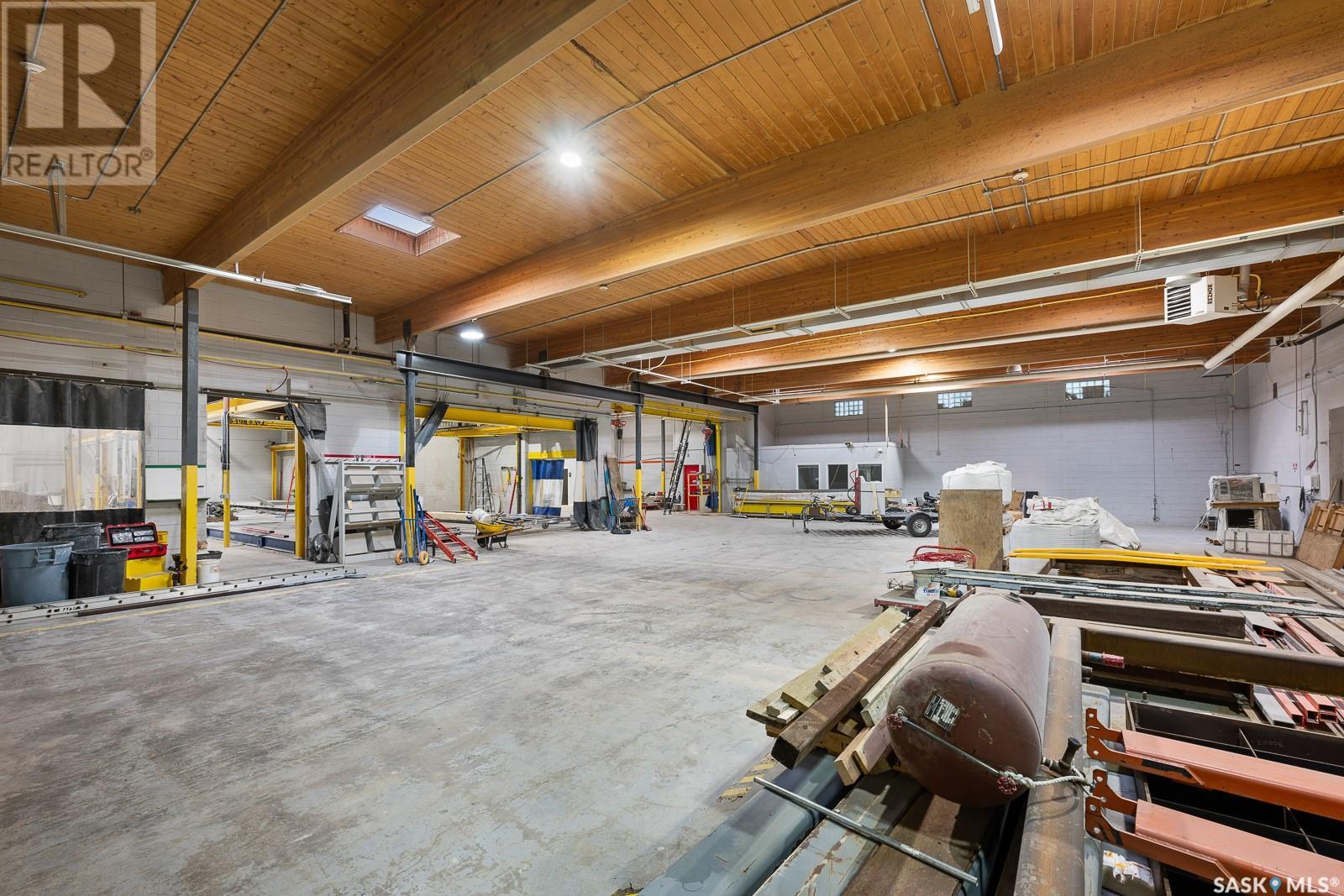 Photo 6 of 461 Athabasca Street, Moose Jaw SK