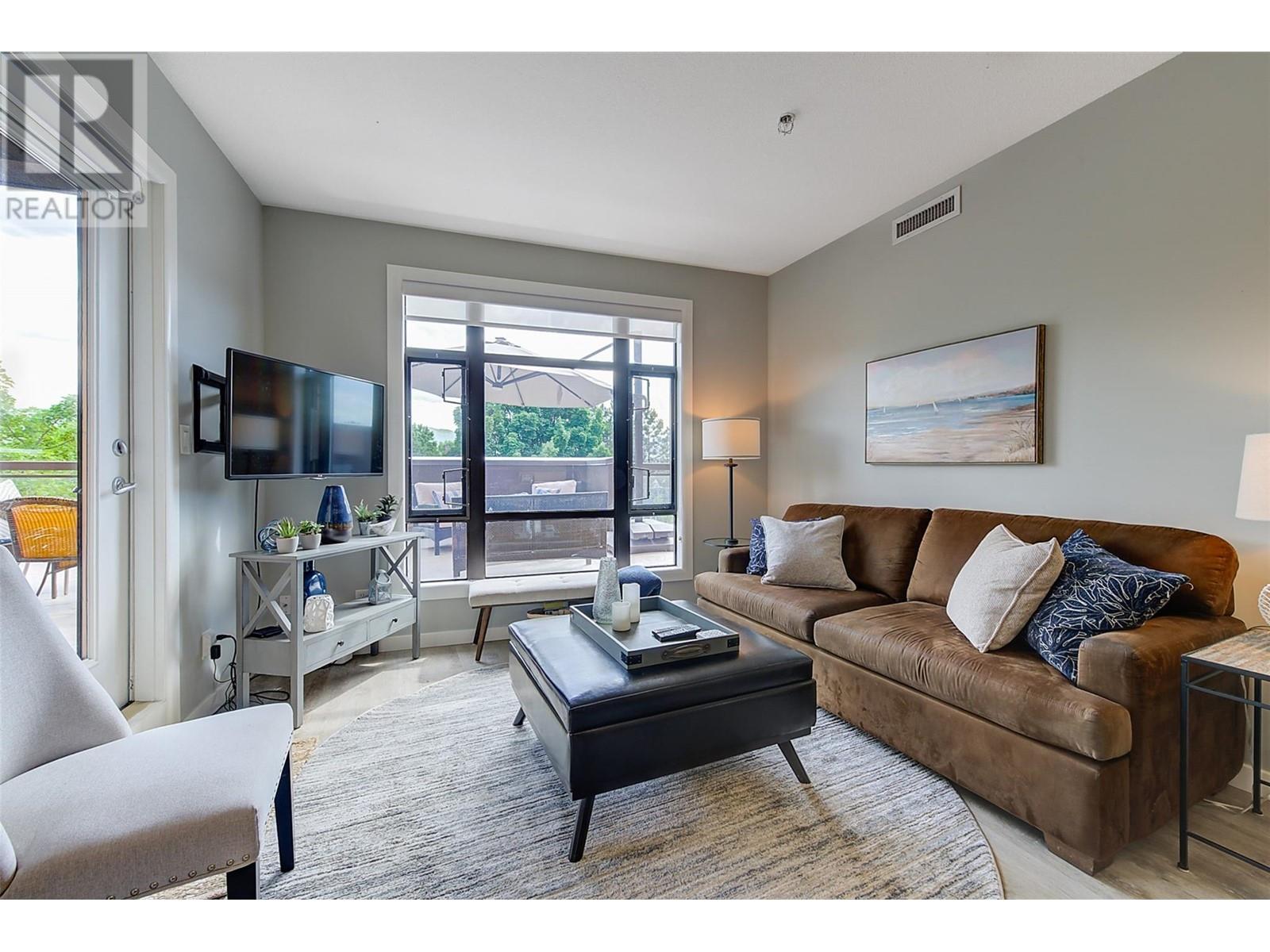 359 654 Cook Road, Kelowna