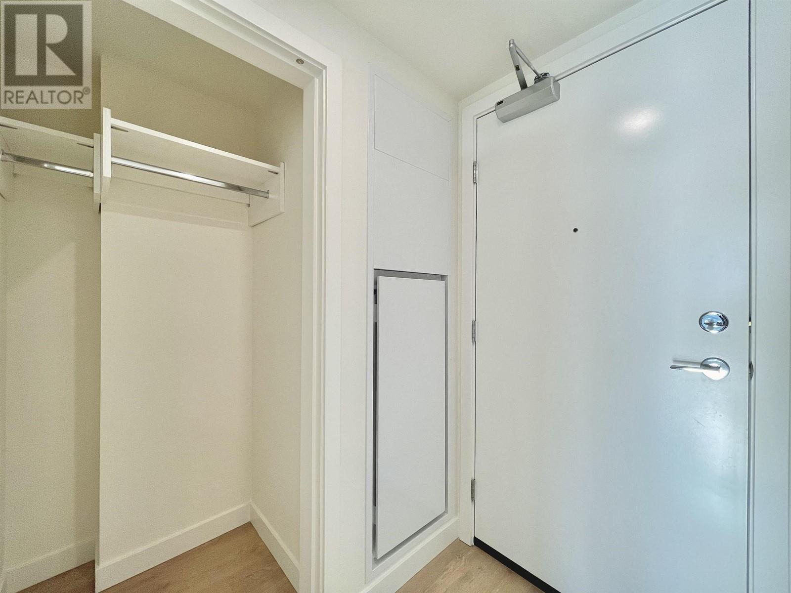 1603 308 ALDERSON AVENUE, Coquitlam