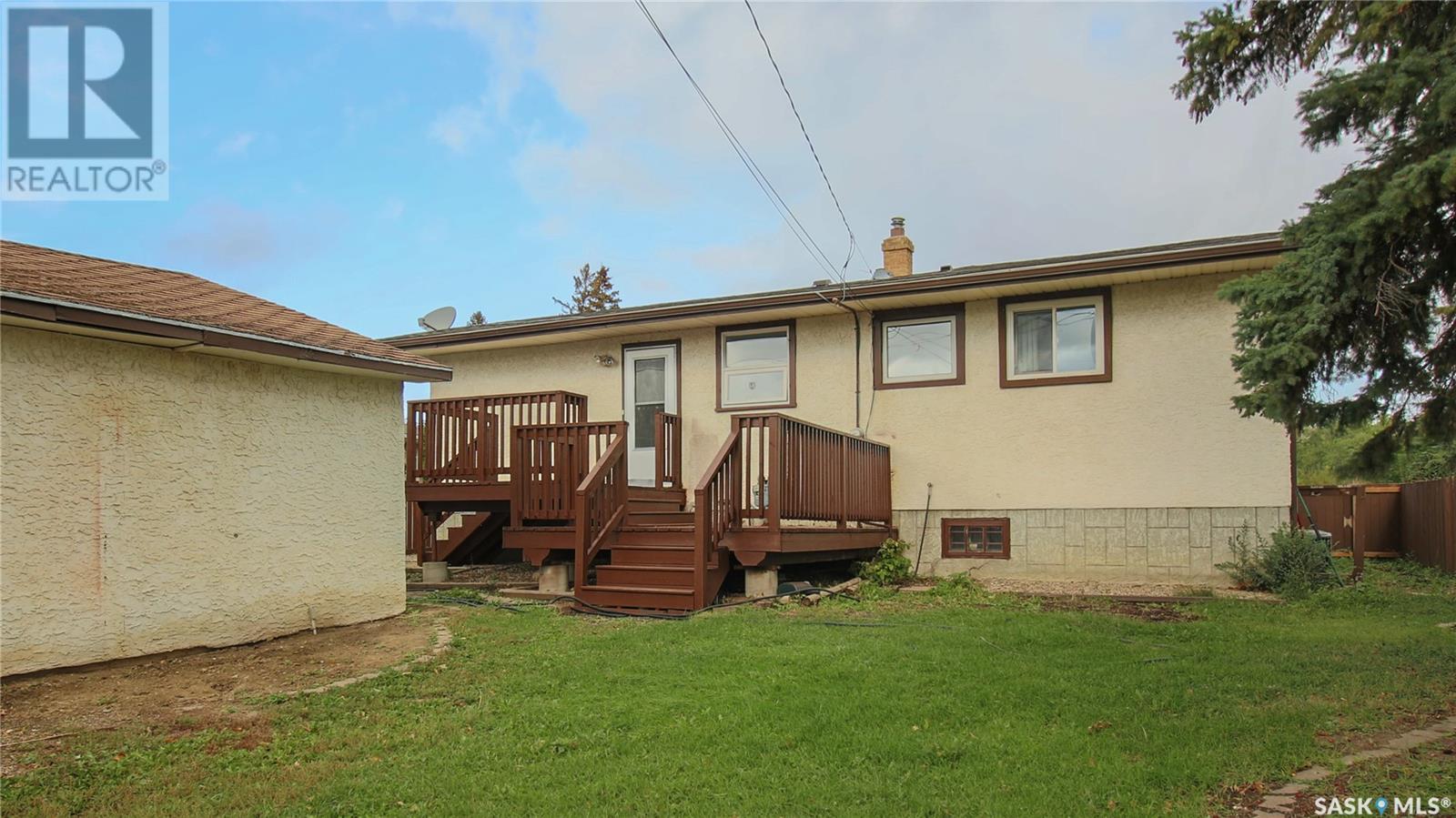 Single Family House Raised bungalow for Sale in  th AVENUE Regina 