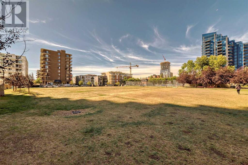 Single Family House High rise for Sale in    Avenue SW Beltline Calgary 