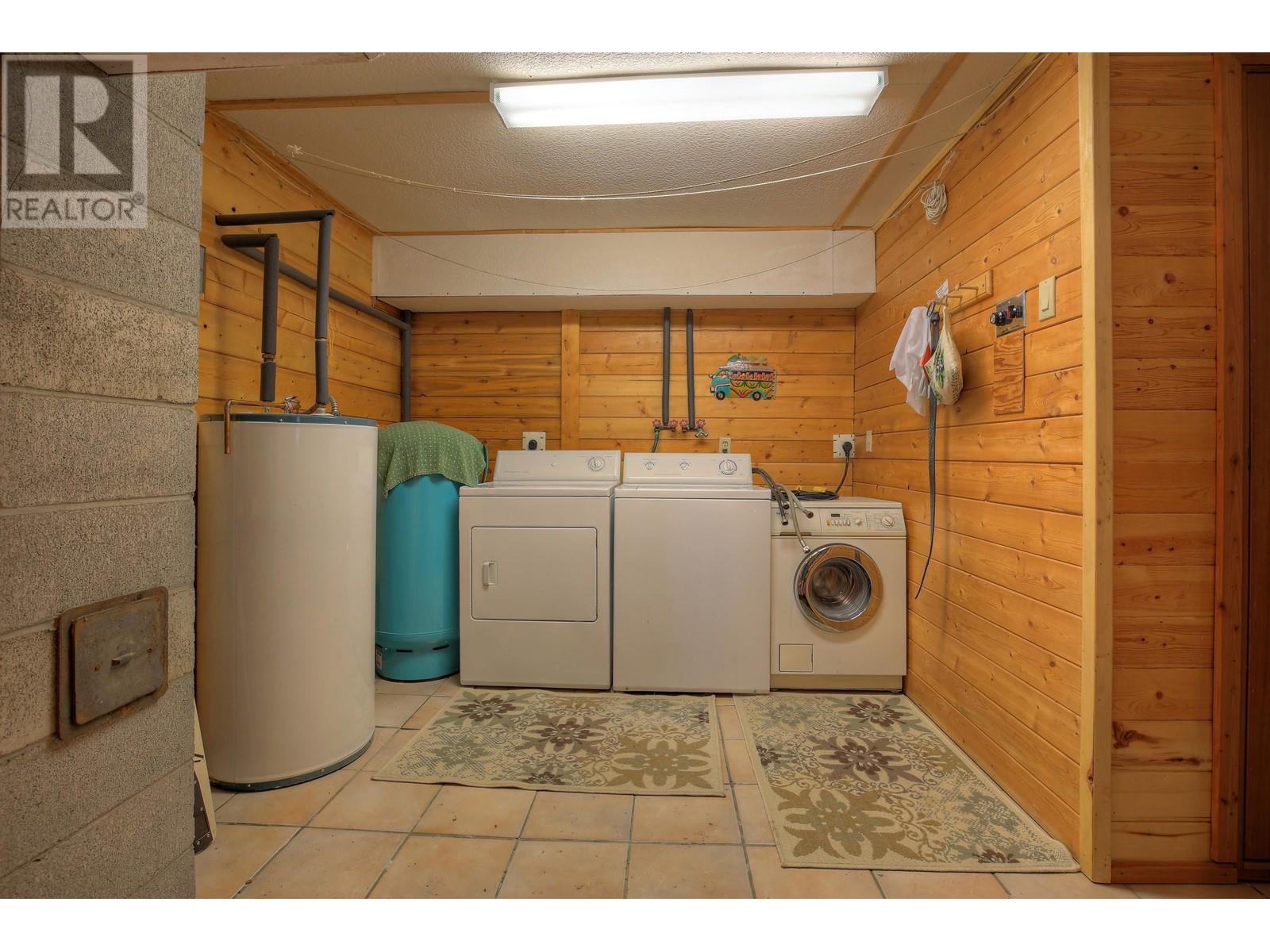 3472 BROOKS PLACE, Horsefly