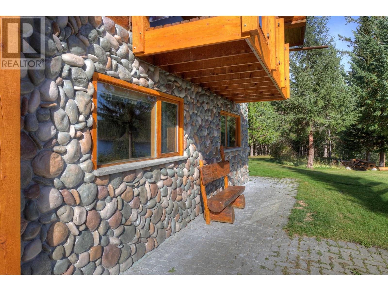 3472 BROOKS PLACE, Horsefly