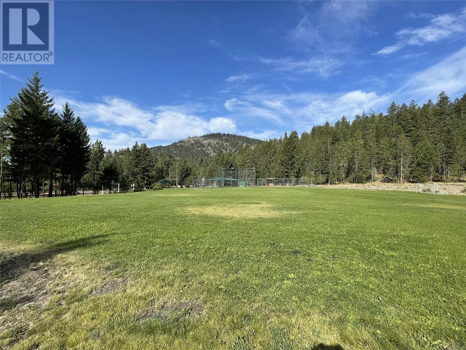  371 Lakewood Road, Vernon