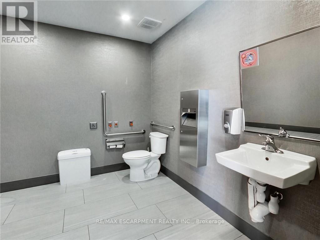 Photo 35 of 201 5045 Mainway Boulevard, Burlington ON