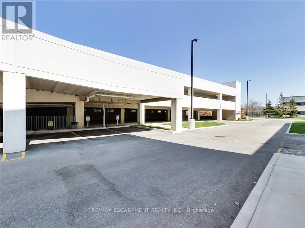 Photo 36 of 201 5045 Mainway Boulevard, Burlington ON