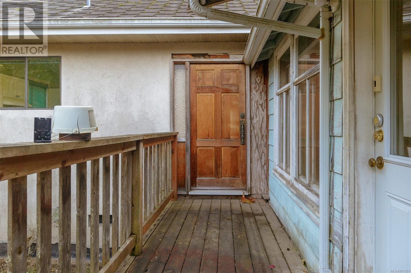 Photo 11 of 6613 Sooke Rd, Sooke BC