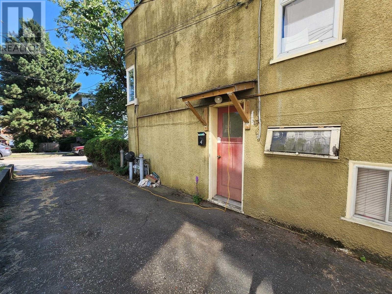 Photo 14 of 1121 Hamilton Street, New Westminster BC