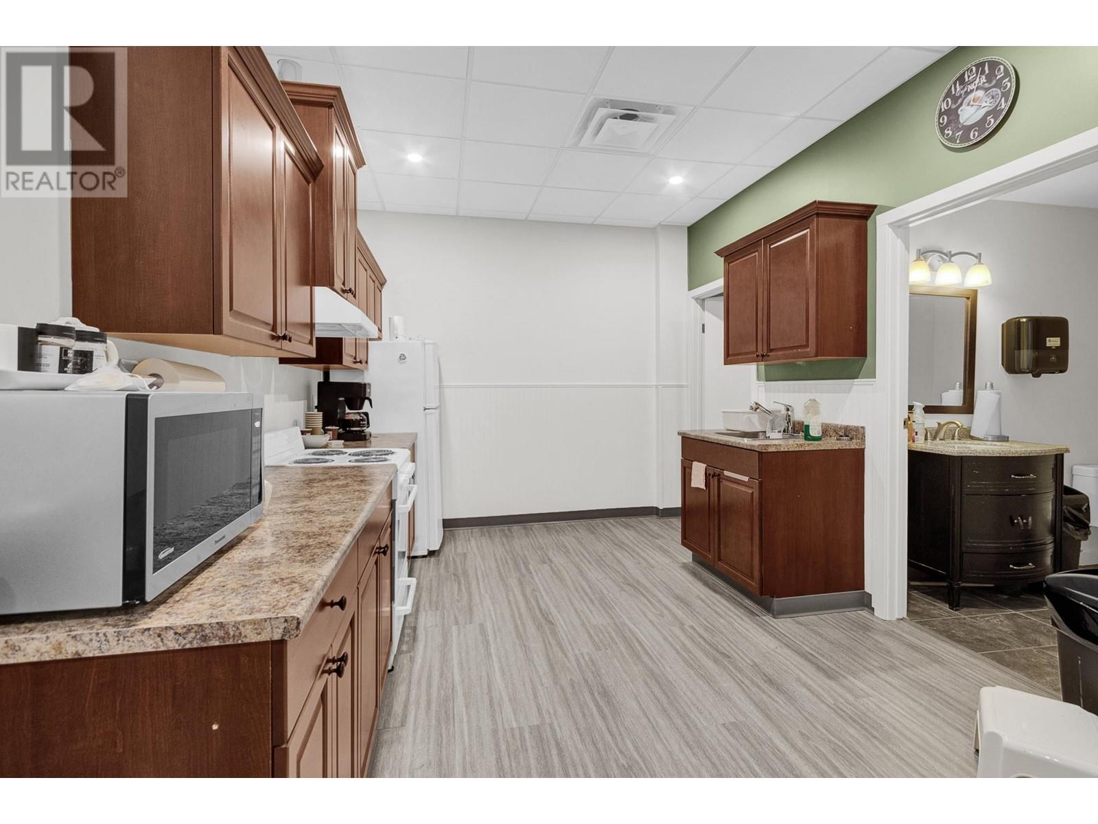 511 GEORGE STREET, Prince George