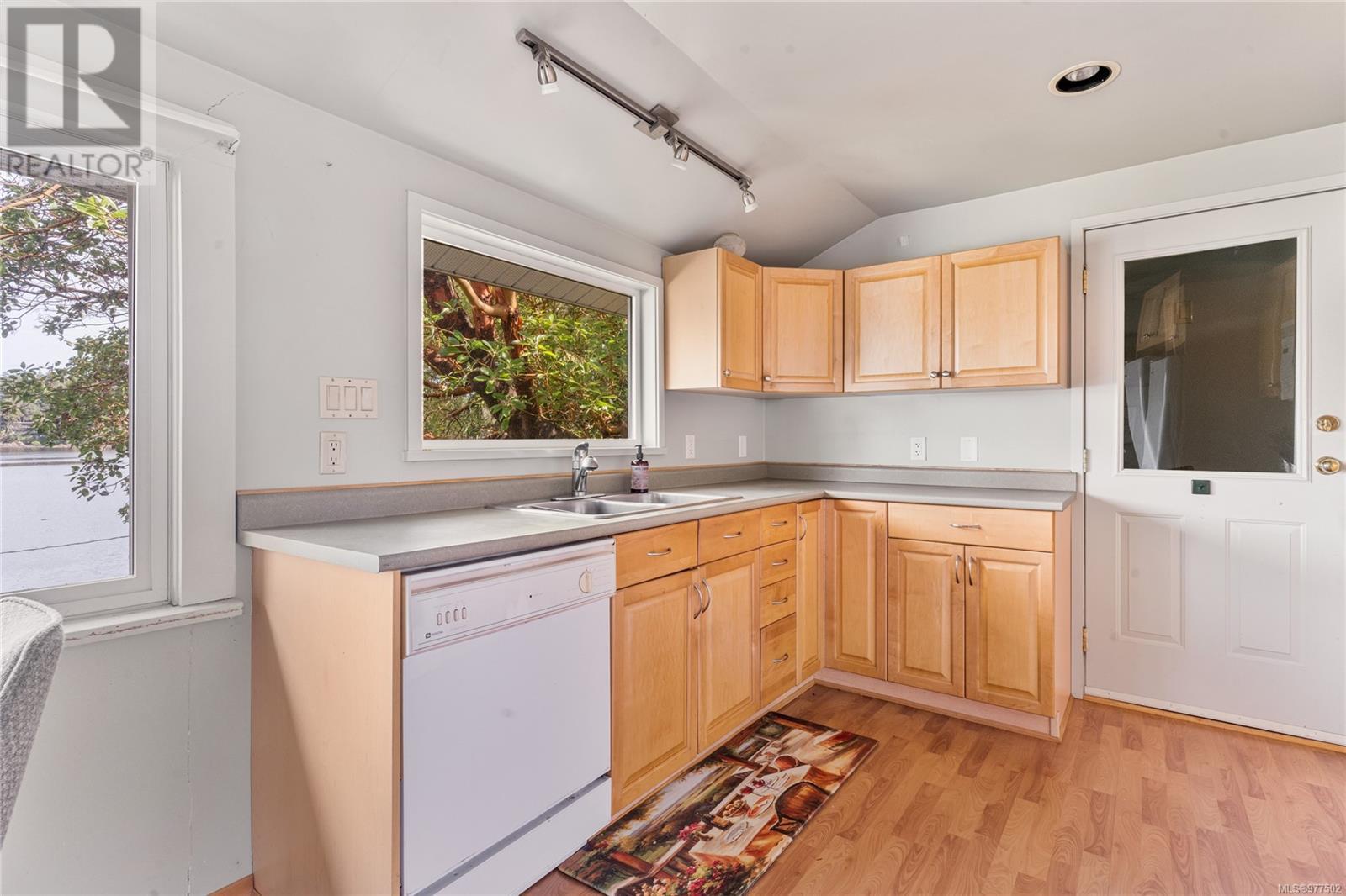 Photo 17 of 976 Westing Rd, Saanich BC