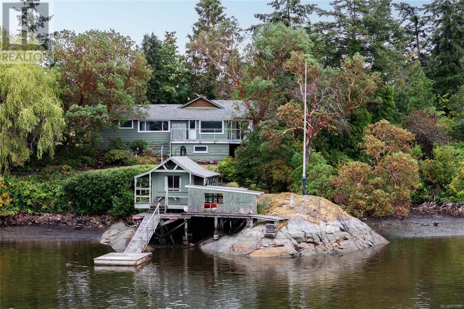 Photo 36 of 976 Westing Rd, Saanich BC