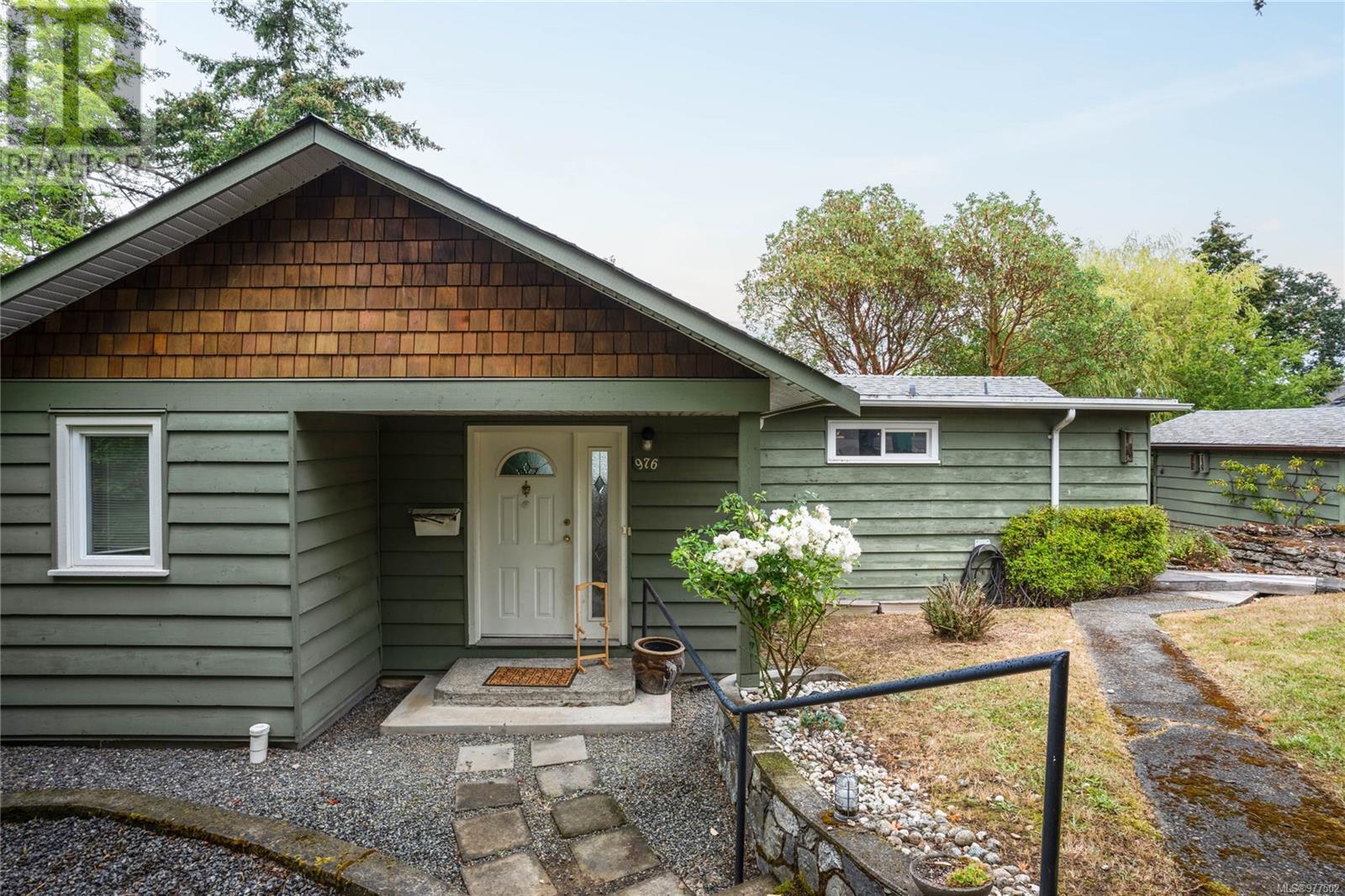 Photo 6 of 976 Westing Rd, Saanich BC