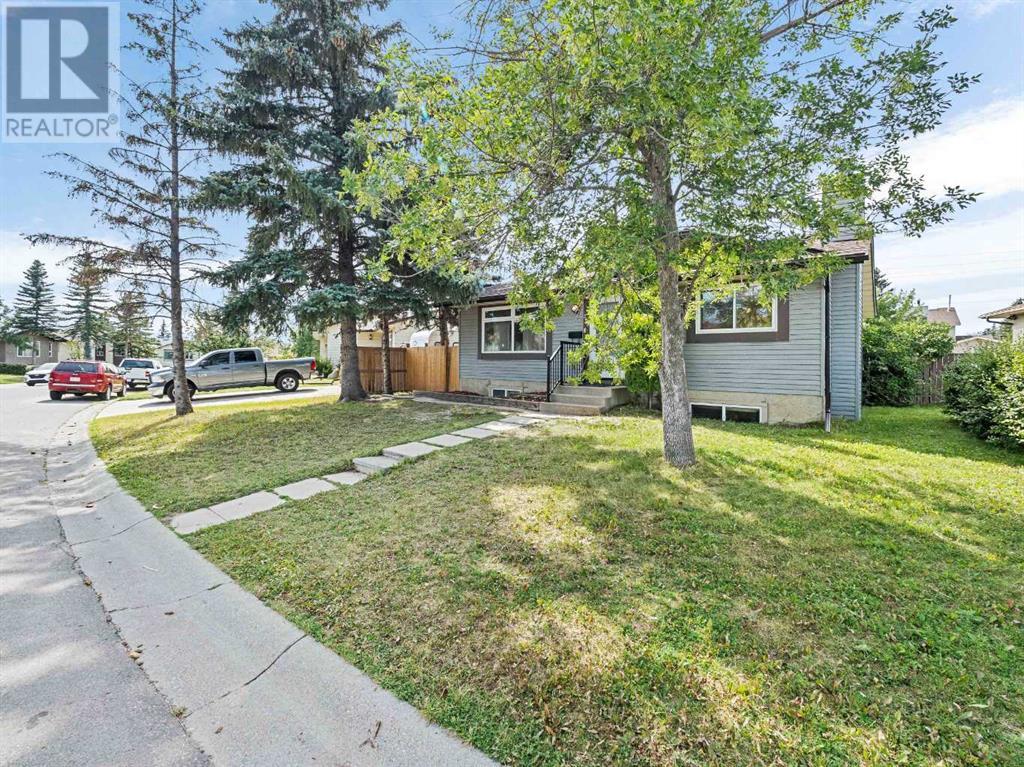 Single Family House Bungalow for Sale in  Fallswater Road NE Falconridge Calgary 