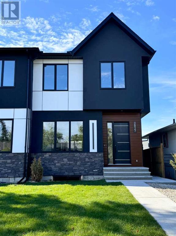 Single Family House for Sale in  Cochrane Road NW Banff Trail Calgary 