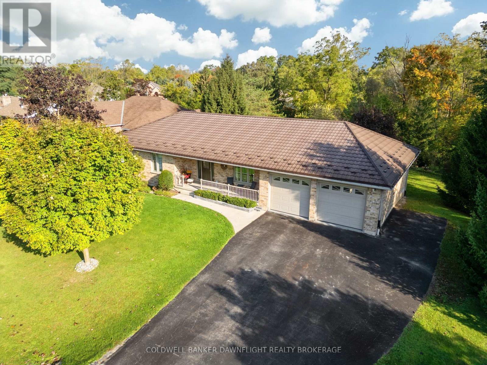 2162 PARKHILL DRIVE, North Middlesex (Parkhill), Ontario