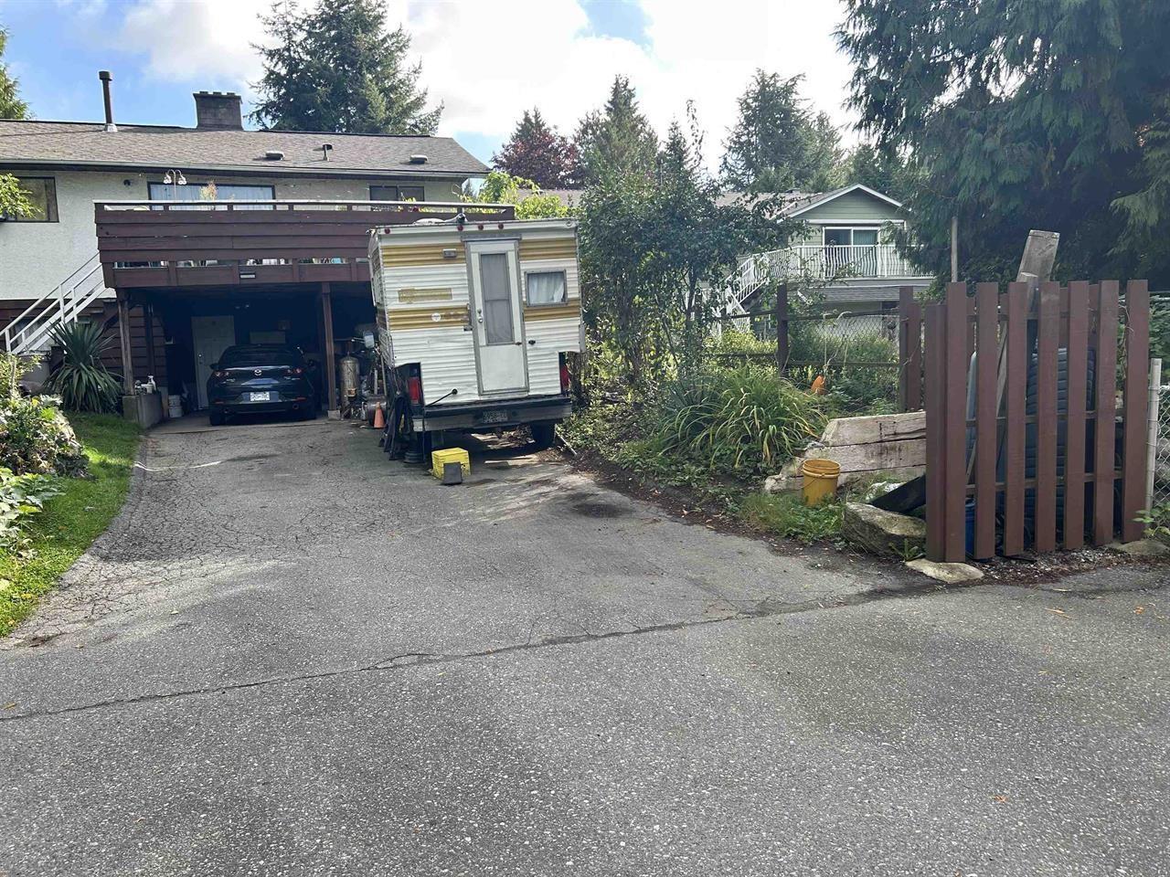 Photo 3 of 10297 144 A Street, Surrey BC
