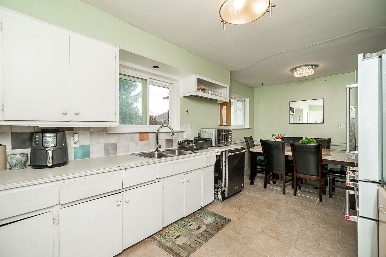 Photo 13 of 13376 89 A Avenue, Surrey BC