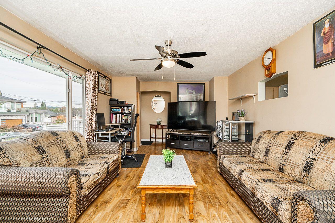 Photo 7 of 13376 89 A Avenue, Surrey BC