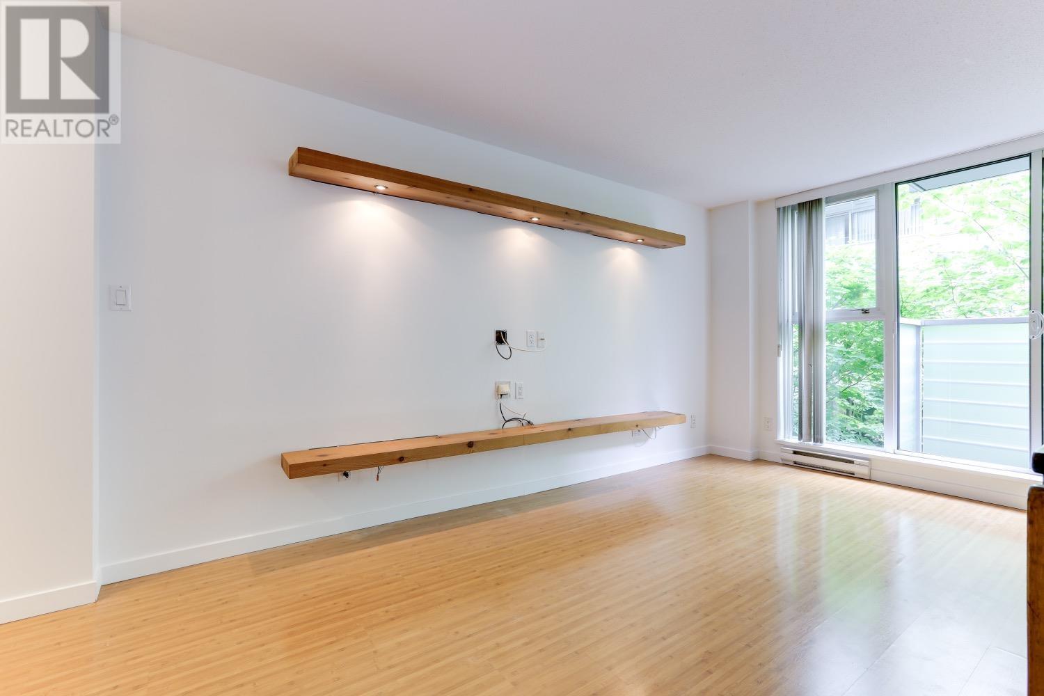 302 168 POWELL STREET, Vancouver