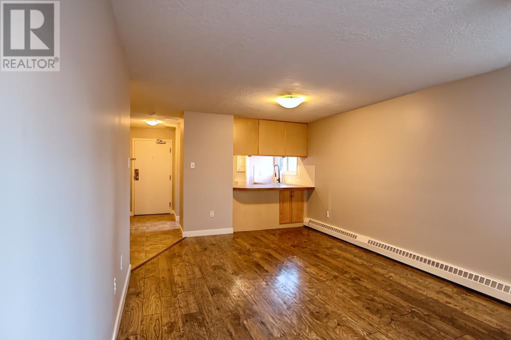 Single Family House High rise for Sale in    Avenue SW Beltline Calgary 