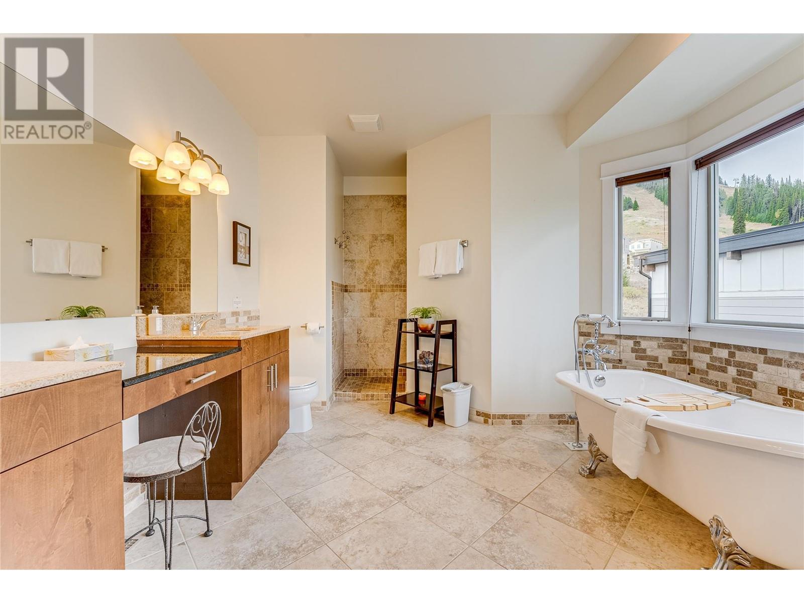 130 Arnica Lane, Silver Star