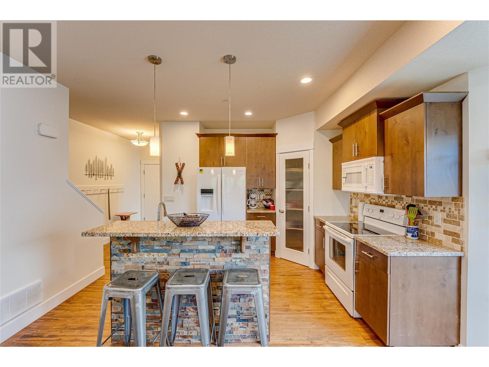 130 Arnica Lane, Silver Star