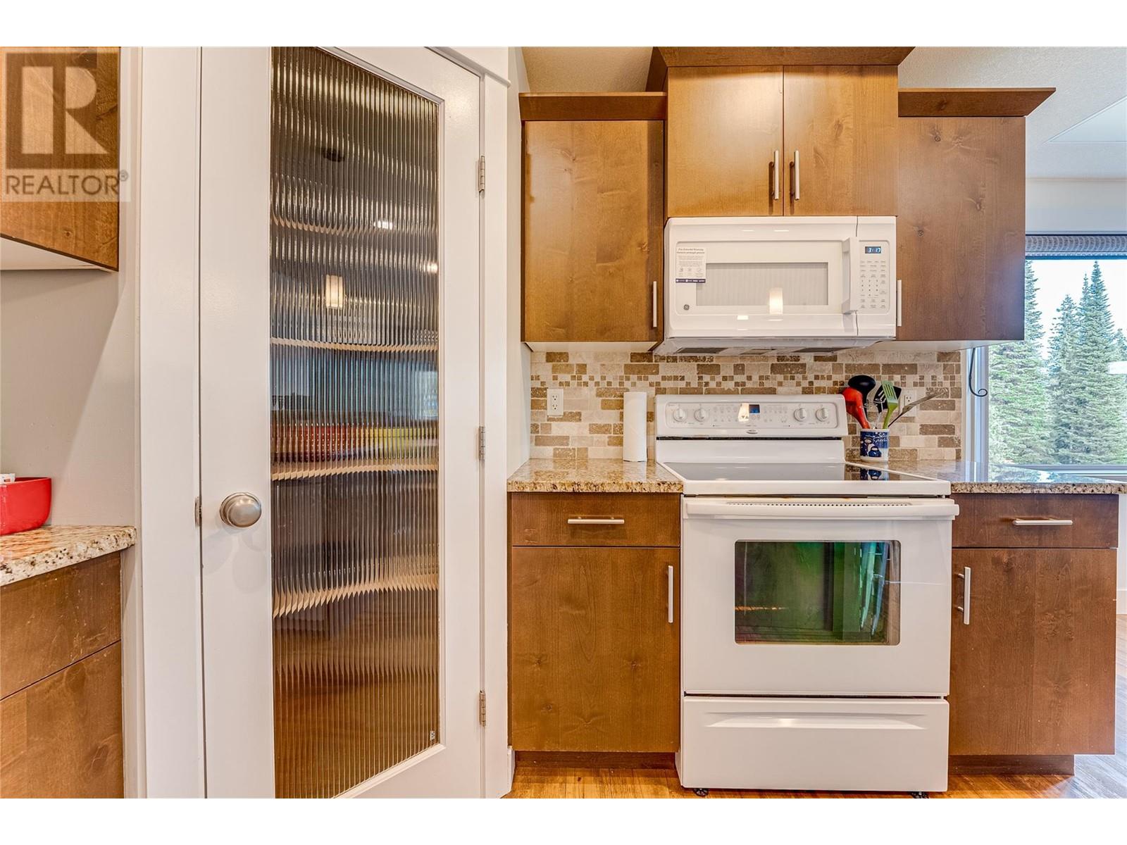 130 Arnica Lane, Silver Star