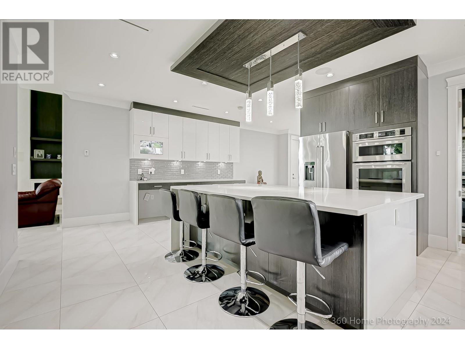 10780 RIVER DRIVE, Richmond real estate listing R2932613