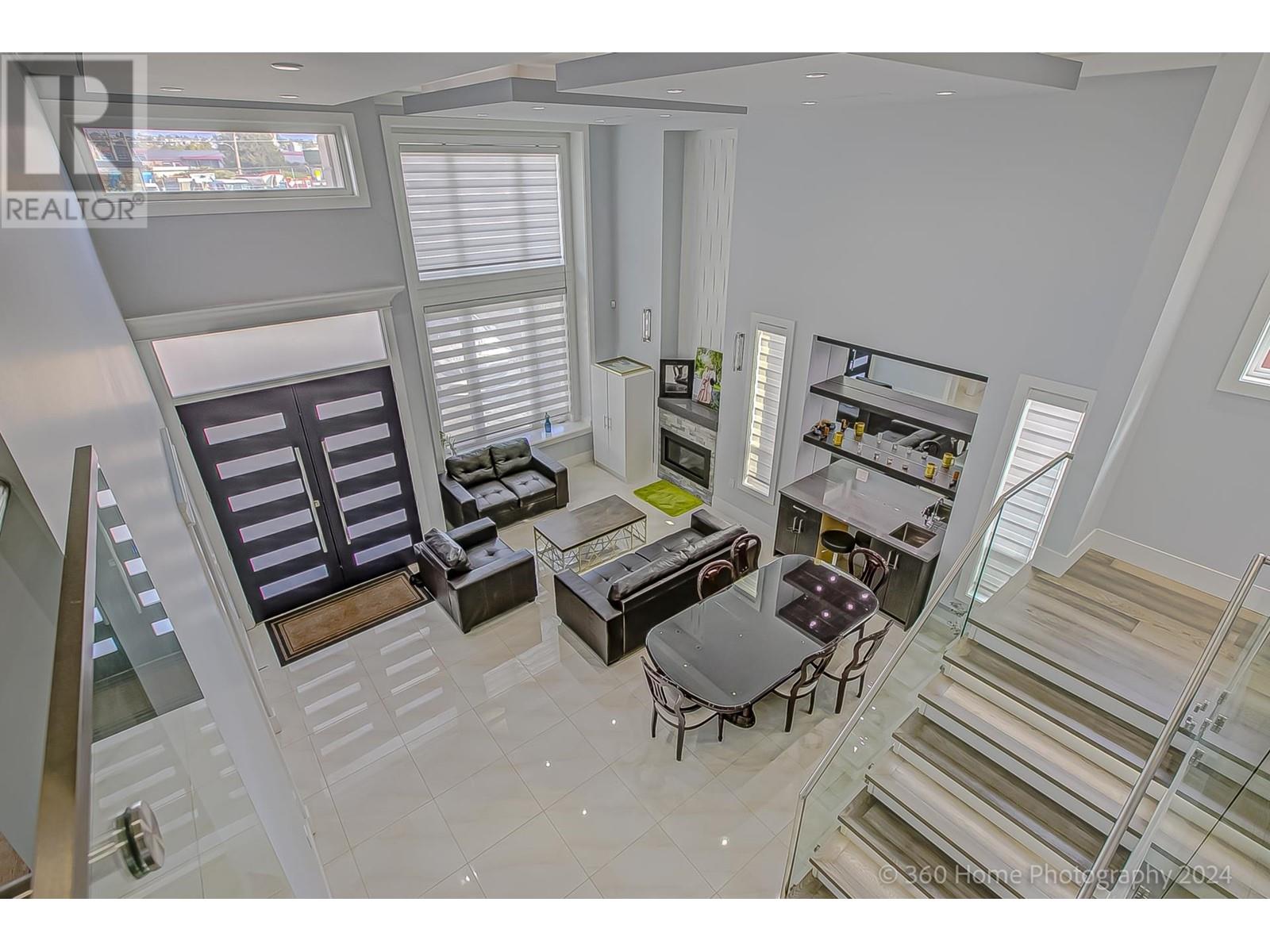 10780 RIVER DRIVE, Richmond real estate listing R2932613