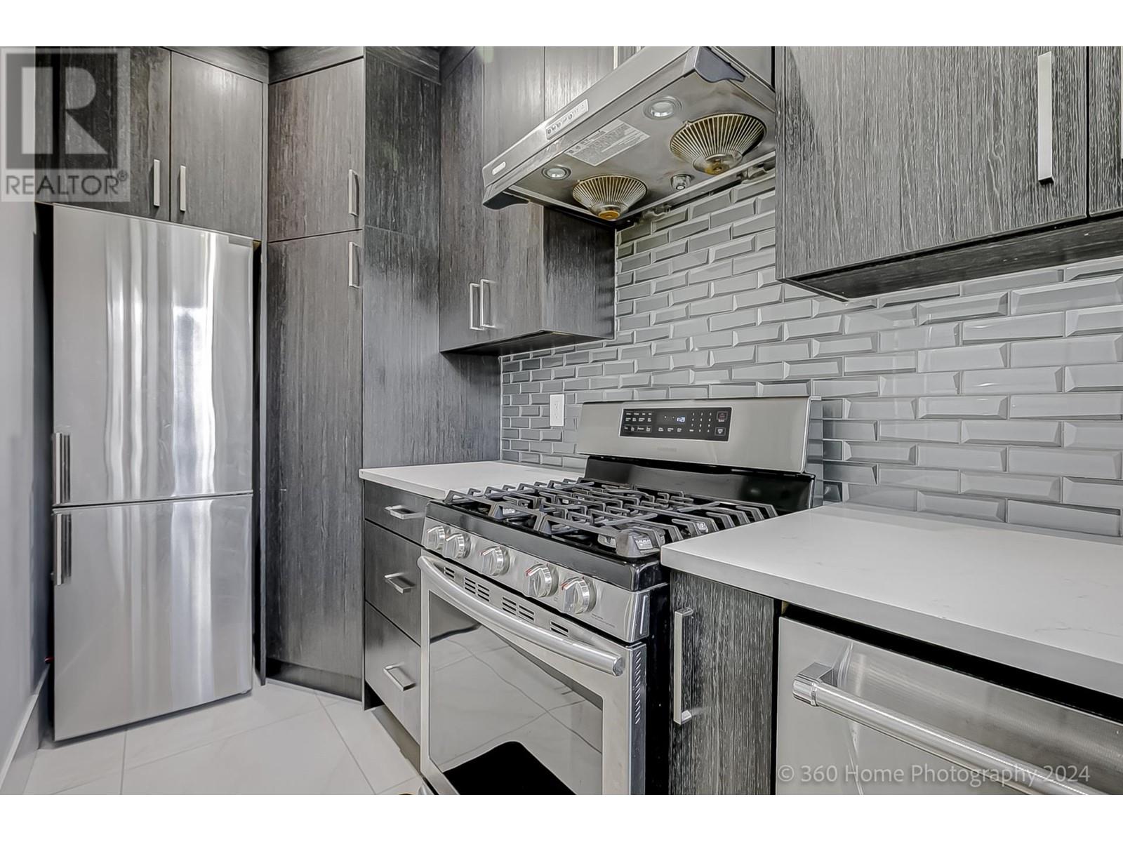 10780 RIVER DRIVE, Richmond real estate listing R2932613