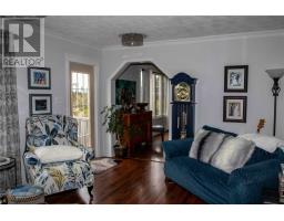 253 John Cabot Drive thumbnail 10
